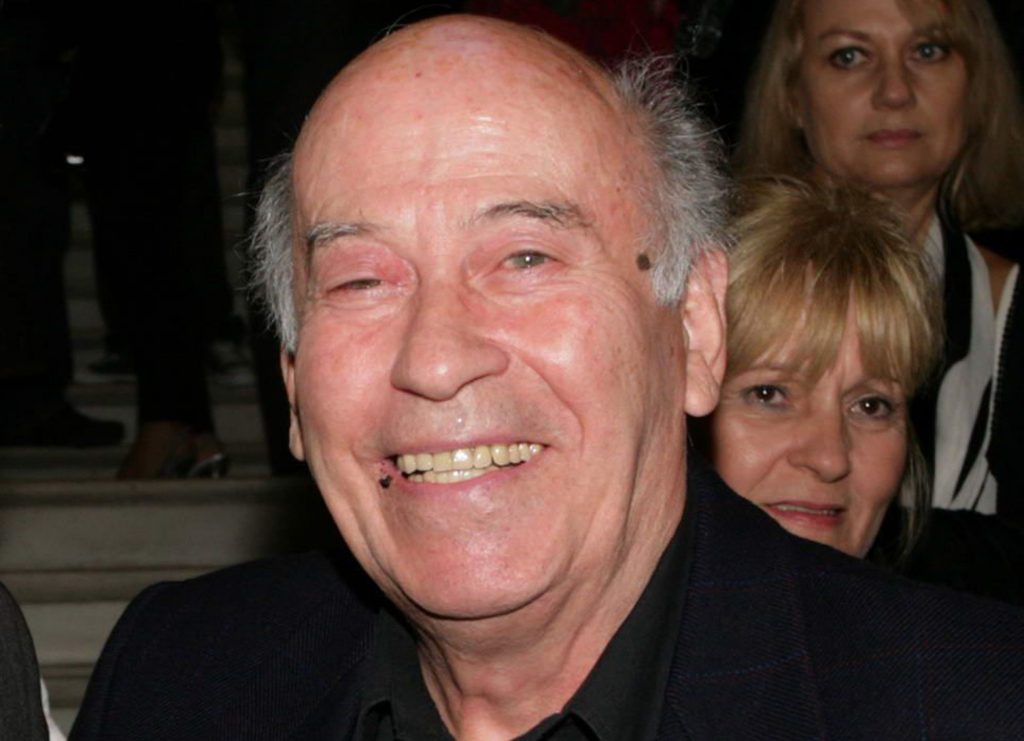 Τρία χρόνια χωρίς το Θανάση Βέγγο - Media