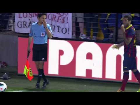 Απίθανη απάντηση του Άλβες στους ρατσιστές (Video)
 
  - Media