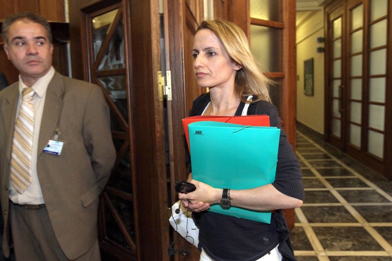 Στη Βουλή δικογραφία κατά Μπιρμπίλη και άλλων πολιτικών - Media