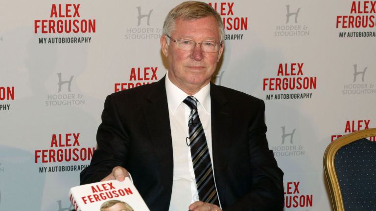 Αυτοβιογραφία σερ Άλεξ Φέργκιουσον: Όλα τα… άπλυτα στη φόρα! (Video) - Media