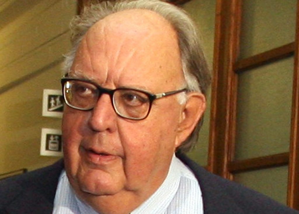 Πάγκαλος: «Να κάνουμε πικ-νικ στο Πανεπιστήμιο» - Media