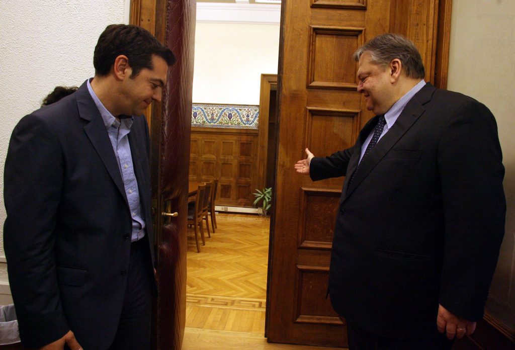 Συνάντηση Βενιζέλου- Τσίπρα για τα εθνικά θέματα - Media