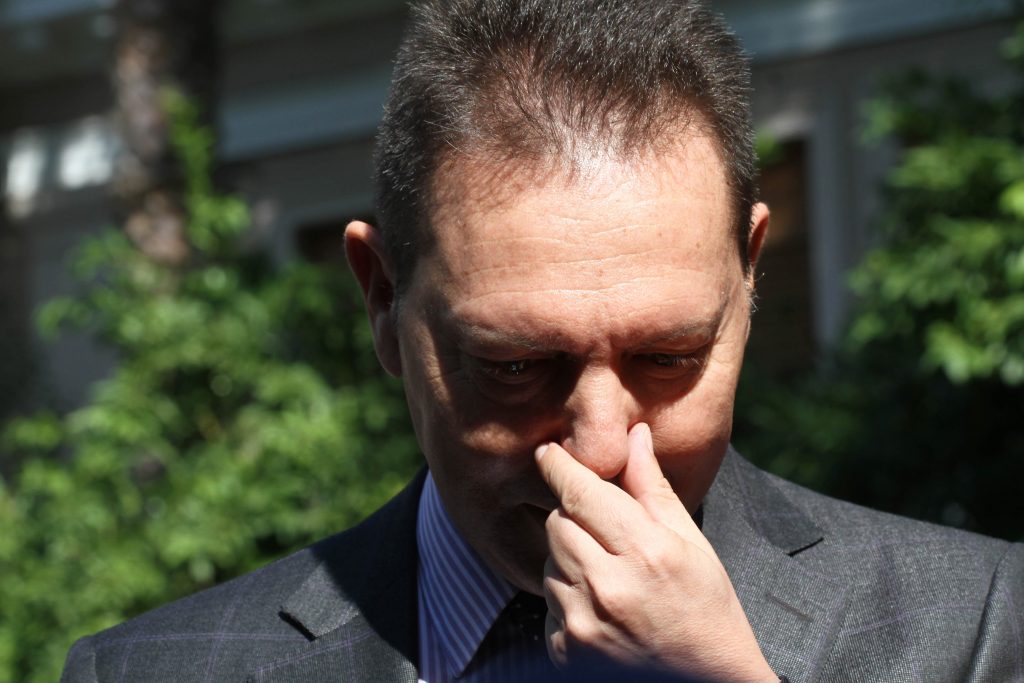 Στο νοσοκομείο λόγω υπερκόπωσης ο Γιάννης Στουρνάρας - Media