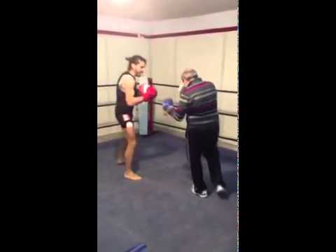 Έλα στον παππού… (Video) - Media