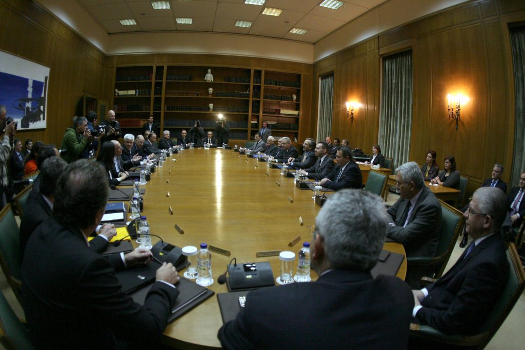 Ανακοινώθηκε το νέο κυβερνητικό σχήμα - Όλα τα νέα ονόματα - Media