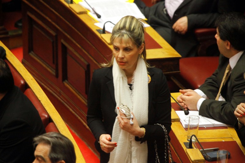Σκληρή κόντρα ΣΥΡΙΖΑ – ΝΔ στη Βουλή για την τρομοκρατία - Media