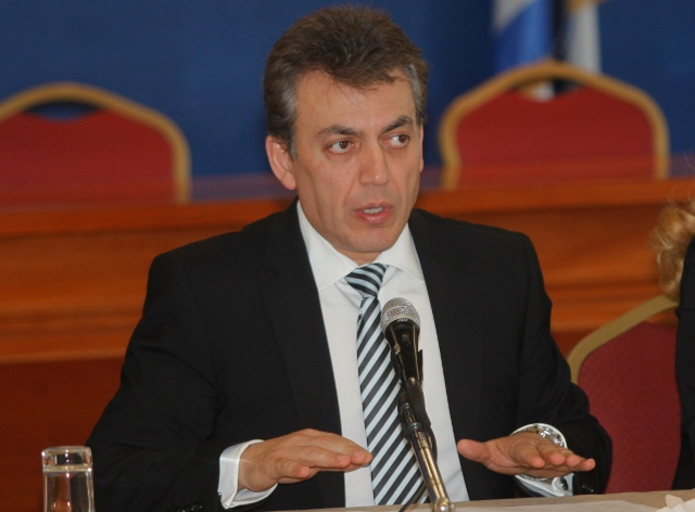 «Κανένα θέμα» με τις συντάξεις λέει ο Βρούτσης - Media