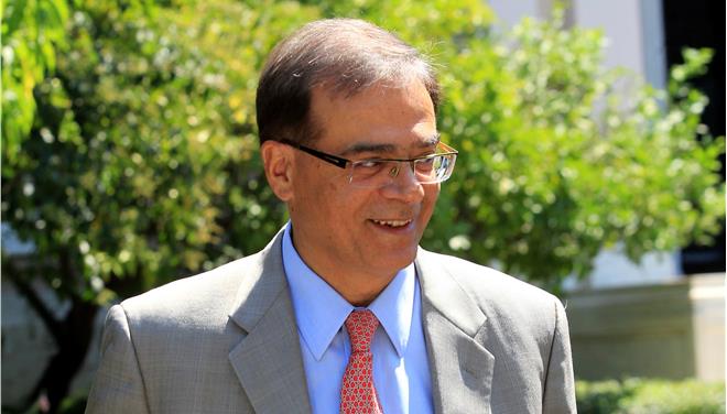 Το φιάσκο των Παρισίων - Media