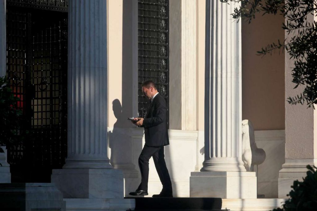 Νέα μέτρα θέλει η Τρόικα - Media