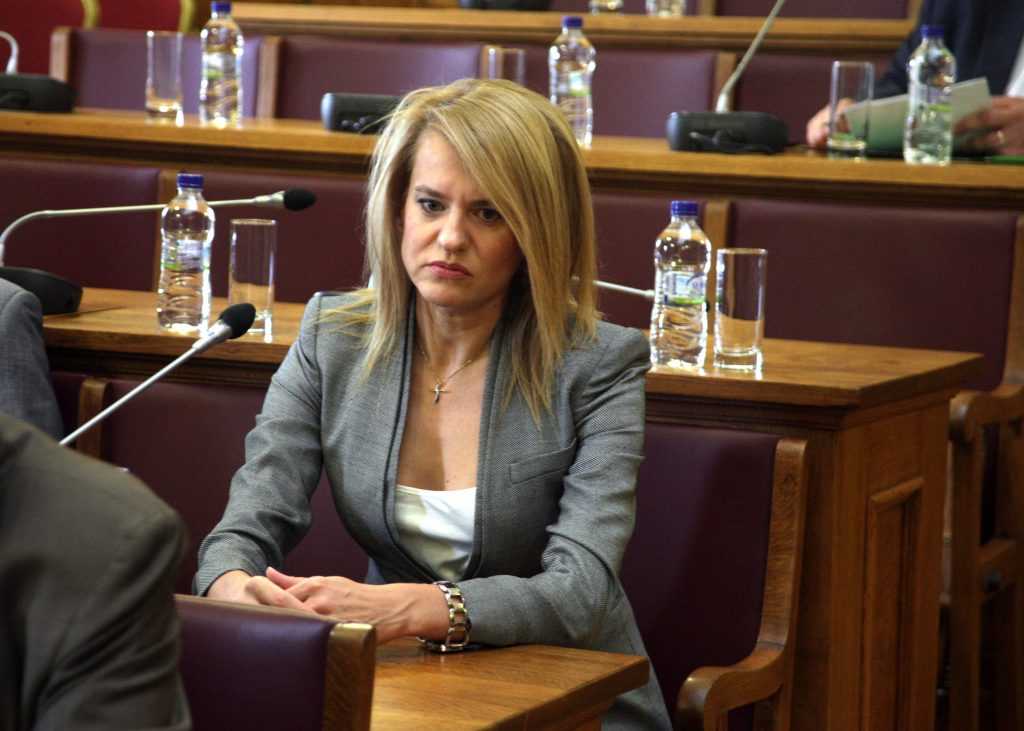 Συντάσσεται με τον ΣΥΡΙΖΑ η Θ. Τζάκρη - Media
