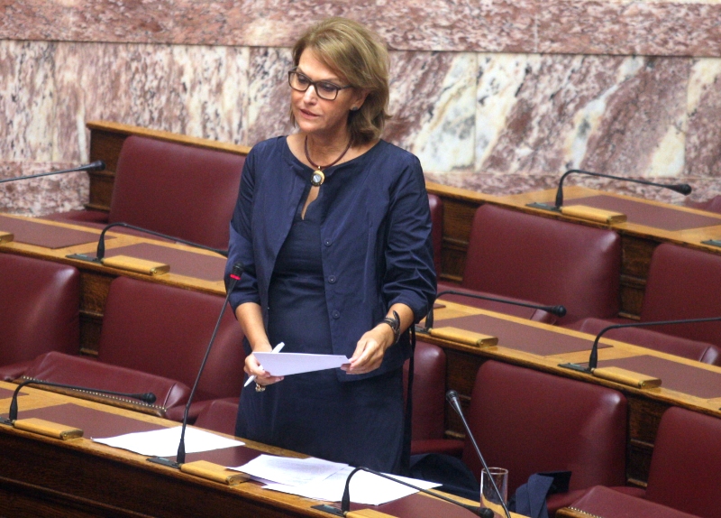 Η Βουλή συζητά την (εξωτερική) «ευπρέπεια» των μελών της - Media