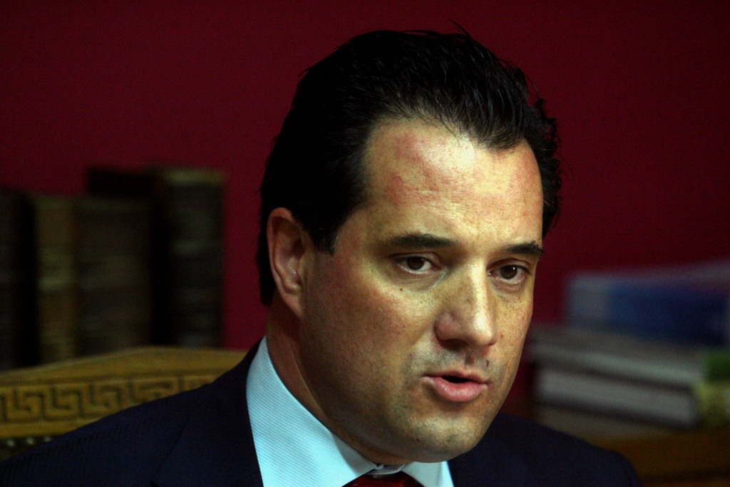 Άδωνις: Το ΠΑΣΟΚ έχει ψηφίσει το «εισιτήριο» των 25 ευρώ!
  - Media