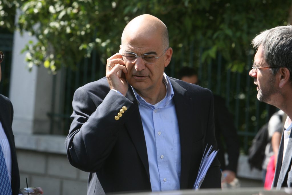 Το Twitter τρολάρει τον ανασχηματισμό - Media