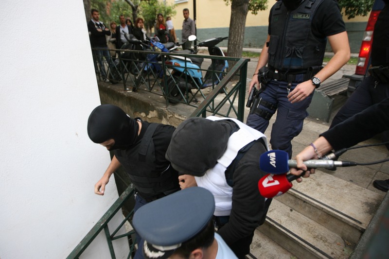 Συνελήφθησαν οι γονείς του συνοδηγού του Ρουπακιά - Media