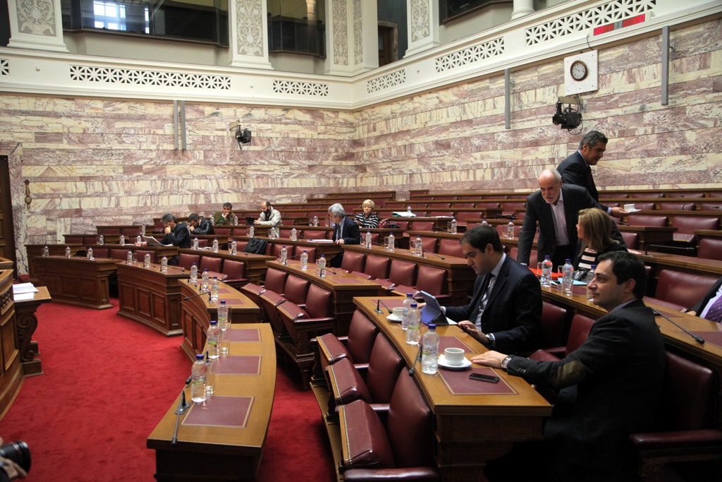 Υπερψηφίστηκε από την Επιτροπή της Βουλής το ν/σ για τον Φόρο Ακινήτων - Media