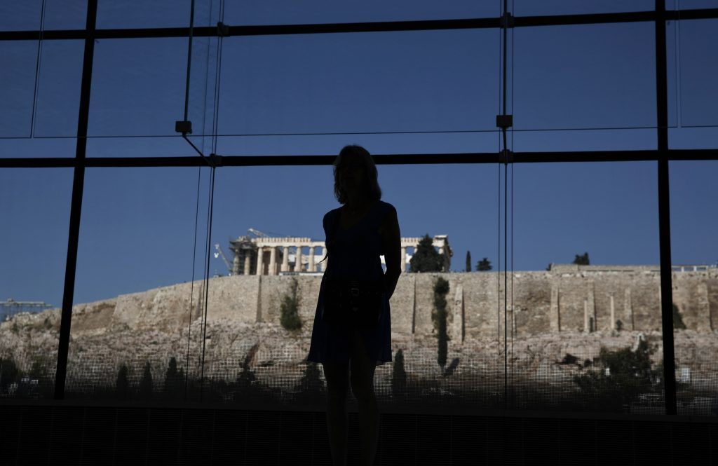 Guardian: O Σαμαράς φοβάται το ενδεχόμενο νέας οικονομικής βοήθειας - Media