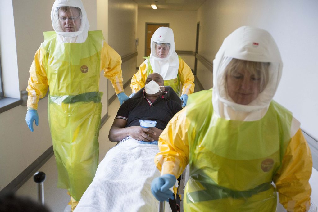 Τα κρούσματα του Έμπολα θα ξεπεράσουν τα 9.000 με 70% θνησιμότητα λέει ο ΠΟΥ - Media