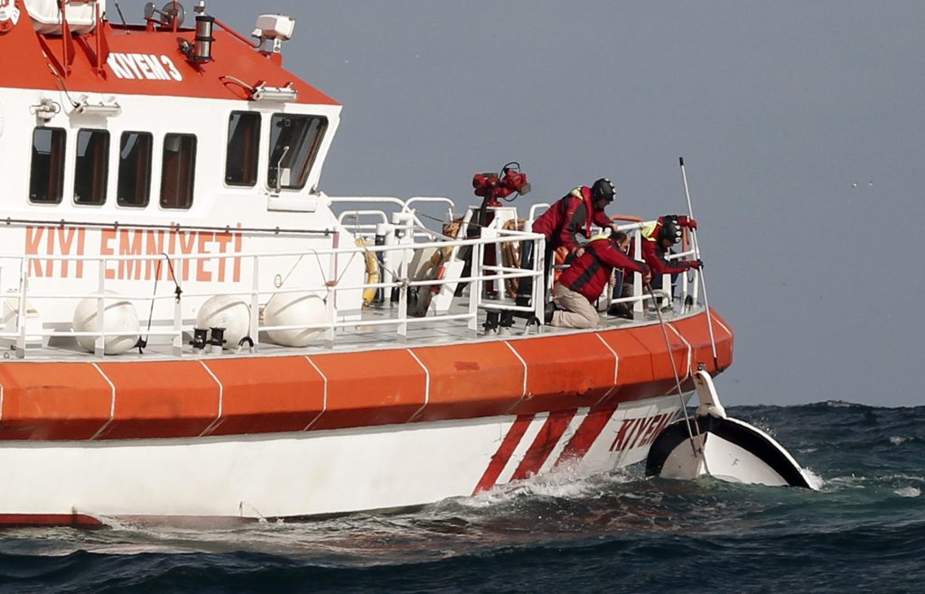 Τουλάχιστον 24 νεκροί από ναυάγιο στο Βόσπορο - Media