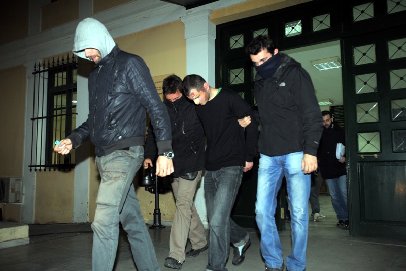 Βαριές διώξεις για τους απαγωγείς Καραμολέγκου - Media