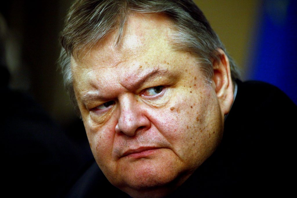 Στη… «γωνία» περιμένουν οι Σκοπιανοί το Βενιζέλο - Media