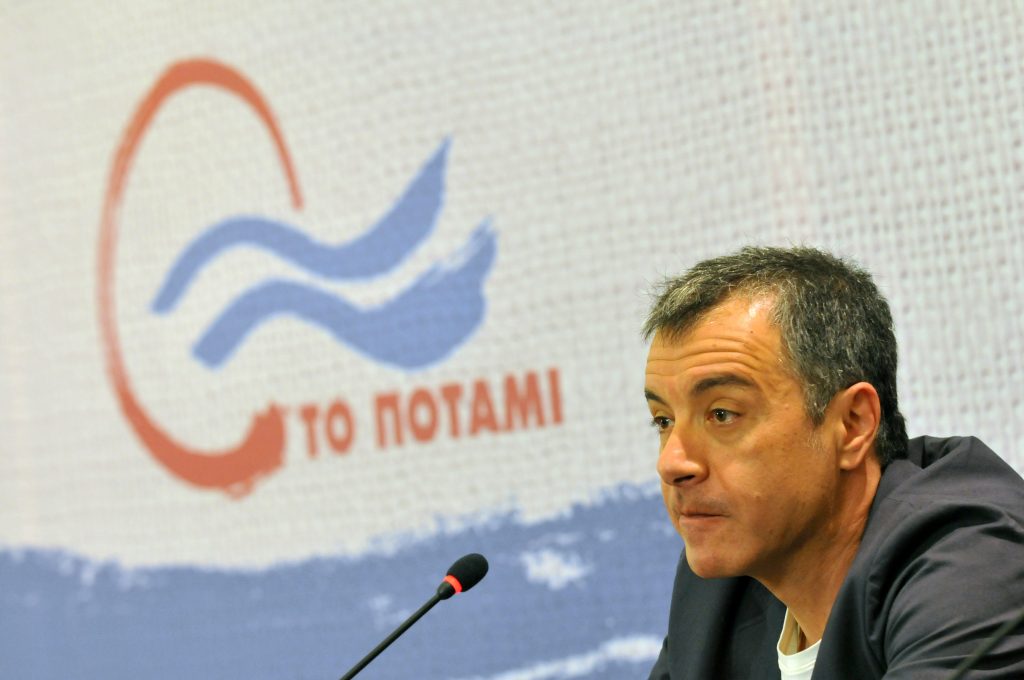 Ντιμπέιτ προτείνει σε Σαμαρά και Τσίπρα ο Θεοδωράκης - Media