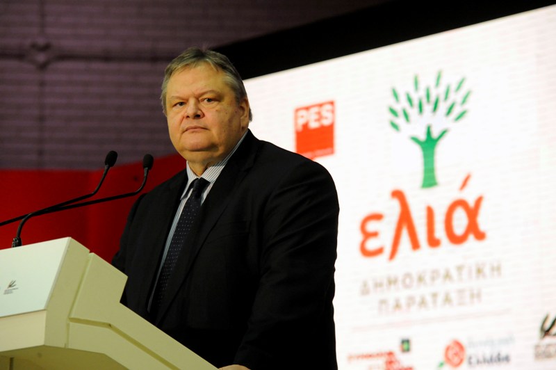 Πρόσκληση - πρόκληση από Βενιζέλο προς βουλευτές ΠΑΣΟΚ να στηρίξουν την «Ελιά»  - Media