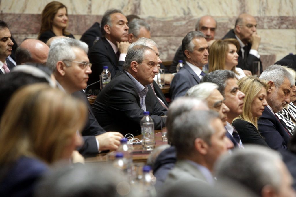 Παρέμβαση «γαλάζιων» βουλευτών για τους πλειστηριασμούς - Media