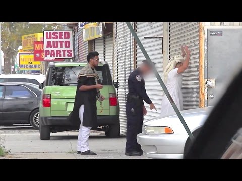 Φάρσα αποδεικνύει το ρατσισμό των αστυνομικών (Video) - Media