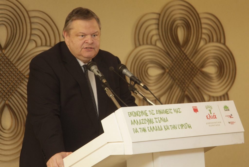 Σκληρή αντεπίθεση Βενιζέλου που σπρώχνει τα πράγματα σε ρήξη στο ΠΑΣΟΚ - Media