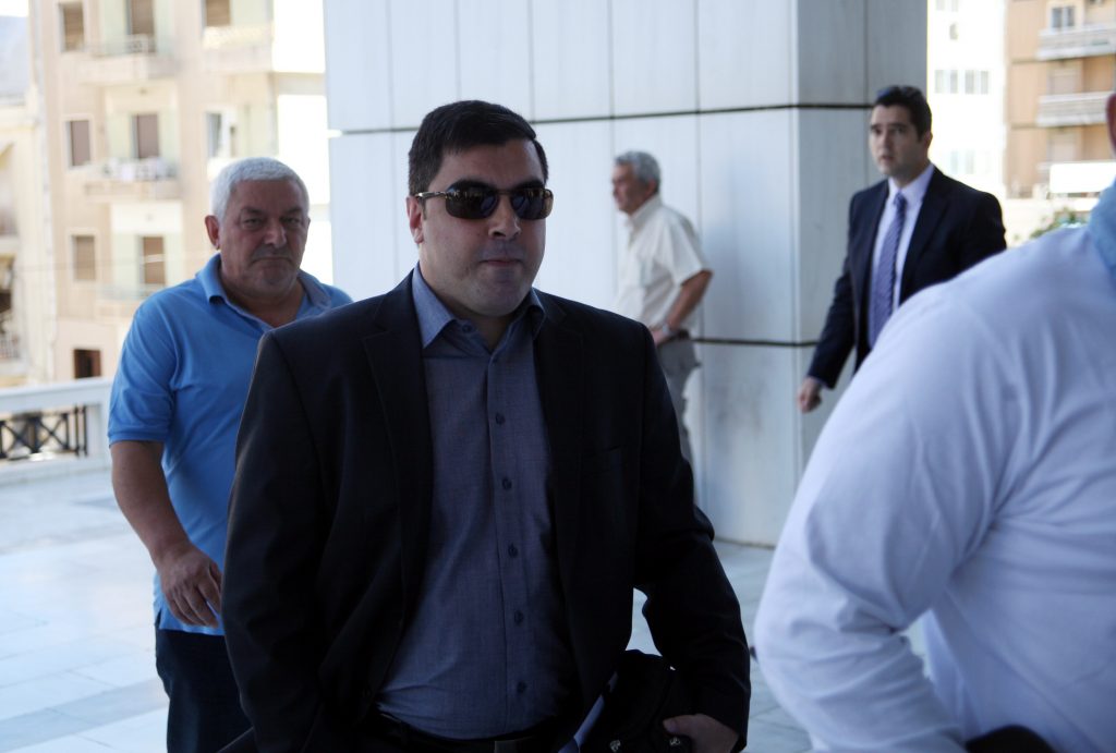 Προφυλακίστηκε ο χρυσαυγίτης Αρτέμης Ματθαιόπουλος - Media