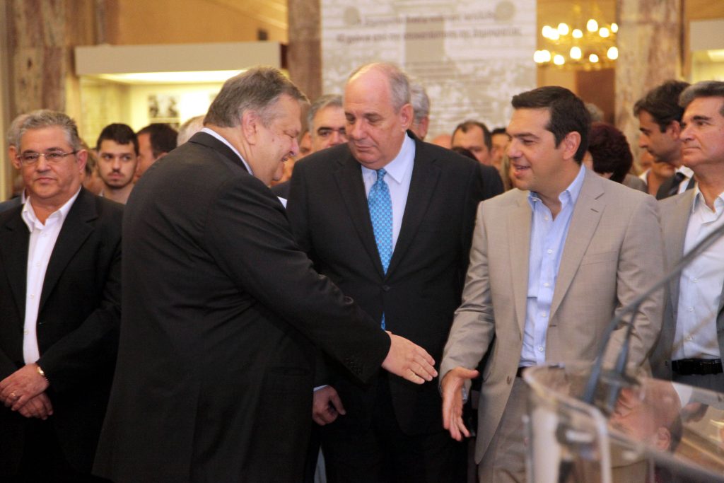 Τετ α τετ Τσίπρα-Βενιζέλου(Photo) - Media