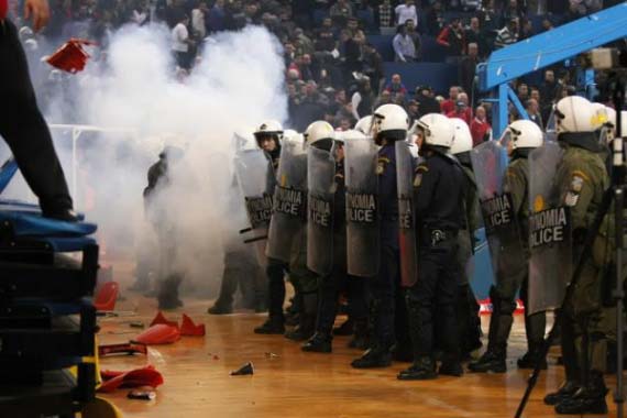 Δύο συλλήψεις για τα επεισόδια στον τελικό του μπάσκετ - Media