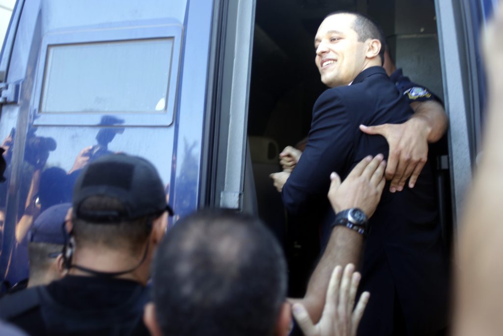 Κασιδιάρης: Είμαι φυλακή γιατί είχα την καραμπίνα του Ράμπο - Media