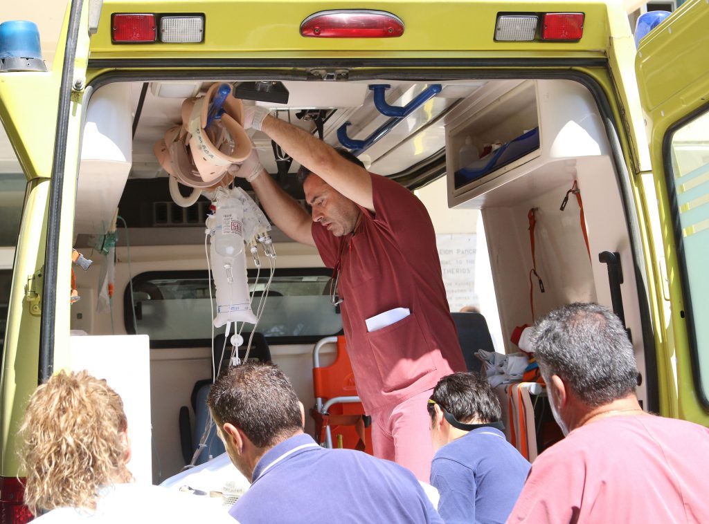 Φορτηγό παρέσυρε δύο κορίτσια στις Σέρρες - Media