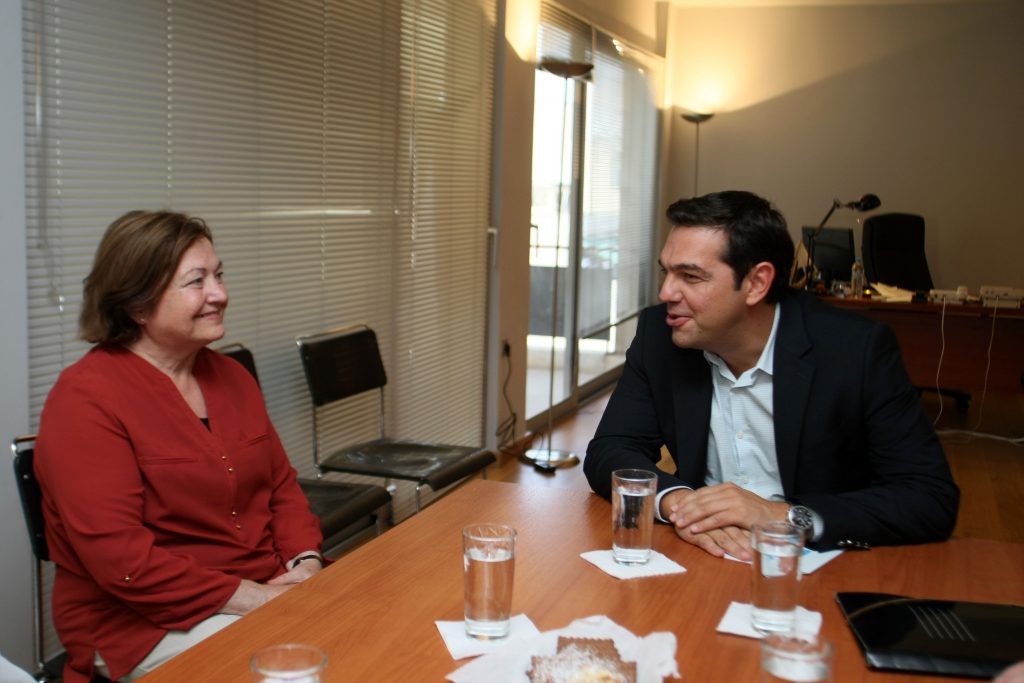 Με την Ιρλανδή Νομπελίστρια Ειρήνης Μορίντ Μαγκουάιρ συναντήθηκε ο Αλ. Τσίπρας - Media