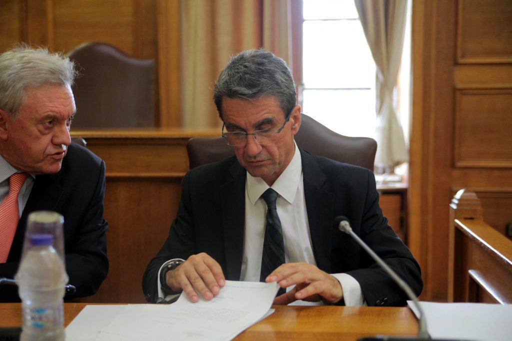 Λοβέρδος: Σε αργία 4 παιδόφιλοι εκπαιδευτικοί  - Media