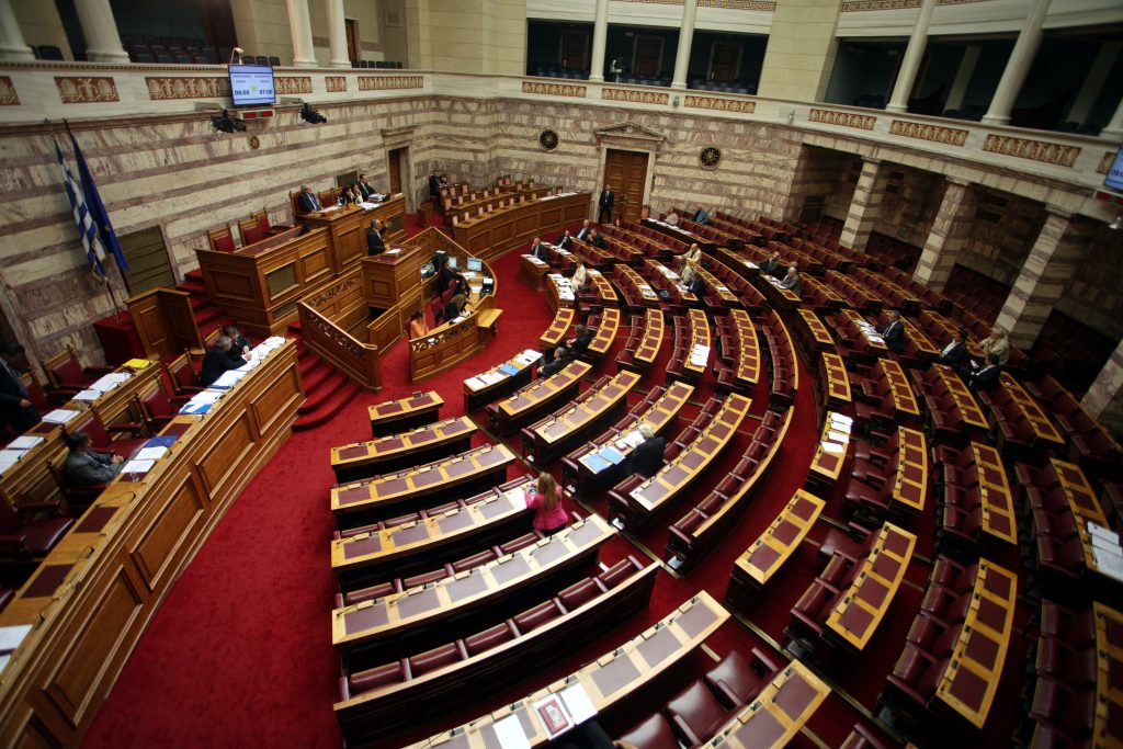 Απίστευτα προκλητική τροπολογία στη Βουλή για τα δάνεια των κομμάτων - Media