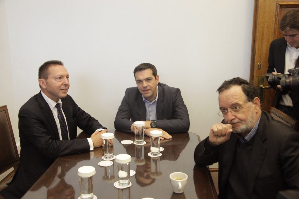 Να μην πάνε τα 11,5 δισ. του ΤΧΣ σε άλλους σκοπούς, δήλωσε ο Τσίπρας μετά τη συνάντηση με τον Στουρνάρα - Media