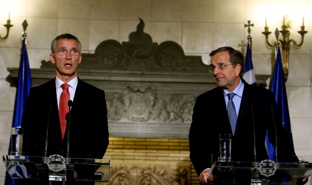 Συναντήσεις του γ.γ. του ΝΑΤΟ με Σαμαρά και Βενιζέλο - Media