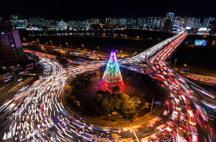 10 μοναδικά γιορτινά στιγμιότυπα απ’ όλο τον κόσμο - Media