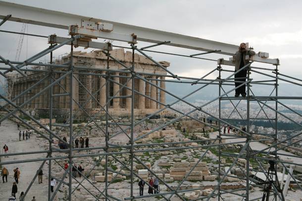 Εγκρίθηκε μελέτη που βάζει «φρένο» στις πτώσεις βράχων στην Ακρόπολη
 
 - Media