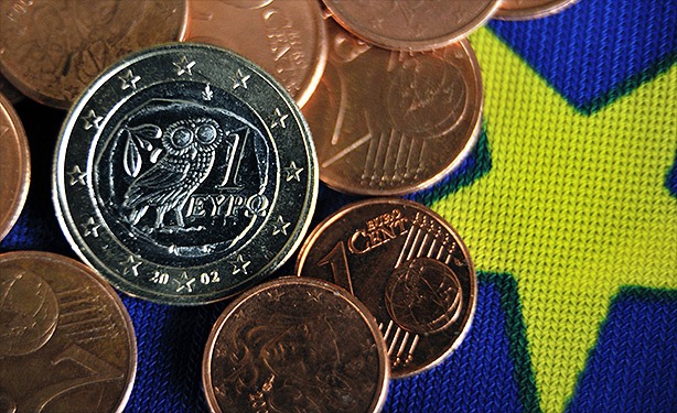 Έγγραφα για την είσοδο της Ελλάδας στην ΟΝΕ παρέδωσε η Κομισιόν - Media