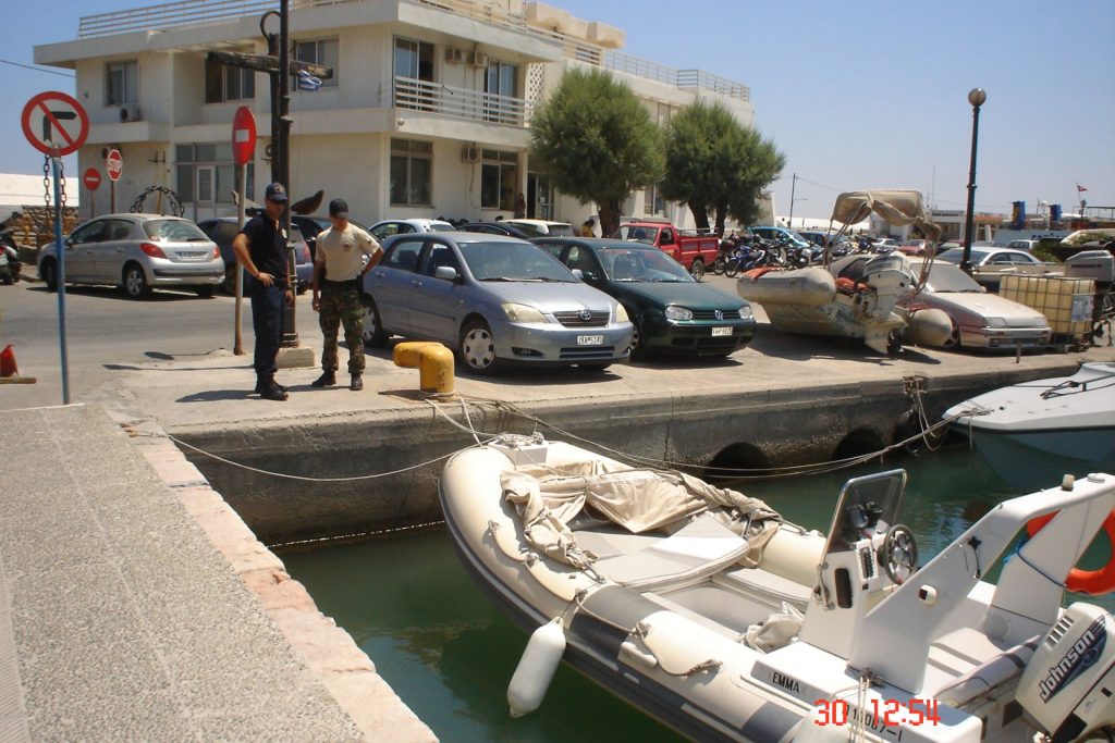 Όπλα και εκρηκτικά εντόπισε το Λιμενικό ανοιχτά της Χίου - Media