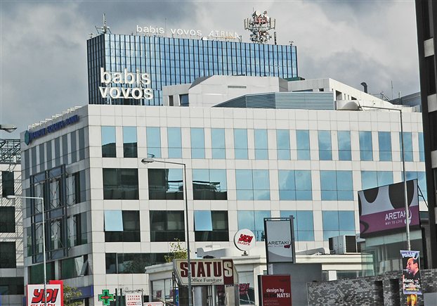 Στο άρθρο 99 η «Μπάμπης Βωβός» - Media