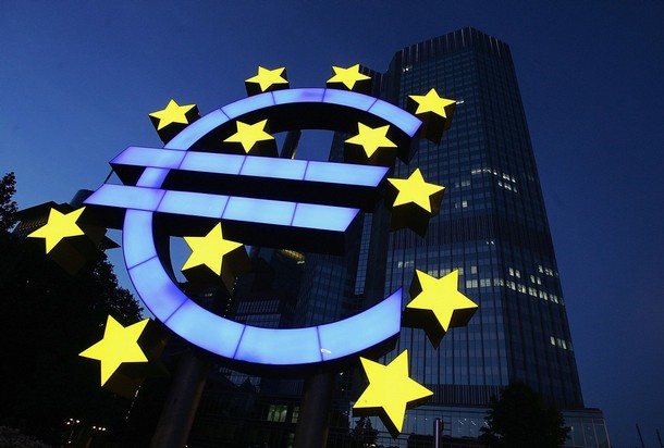Στην ΕΚΤ η αρμοδιότητα ανάκλησης τραπεζικών αδειών και εξαγορών - Media