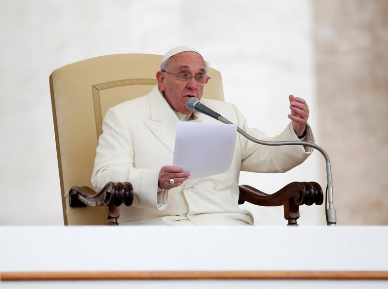 Πληγή της κοινωνίας η τοκογλυφία, λέει ο πάπας - Media