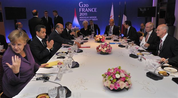 FT: Το παρασκήνιο για το δημοψήφισμα και το τέλος Παπανδρέου - Τι λέει ο ΓΑΠ  - Media