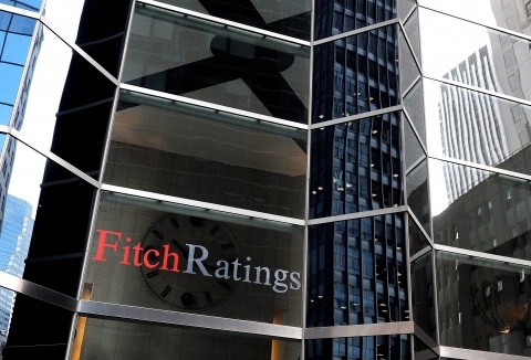 Fitch: Ελληνική επιμήκυνση θα μειώσει τον κίνδυνο εξόδου από το ευρώ - Media