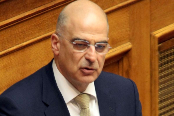 Σκληρότερες ρυθμίσεις για τις κουκούλες ζητά ο Δένδιας - Media