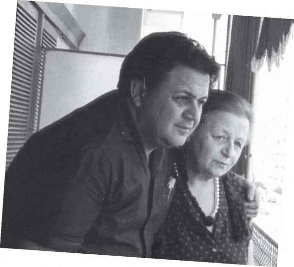 Η κυρία Αλίκη των γρίφων - Media